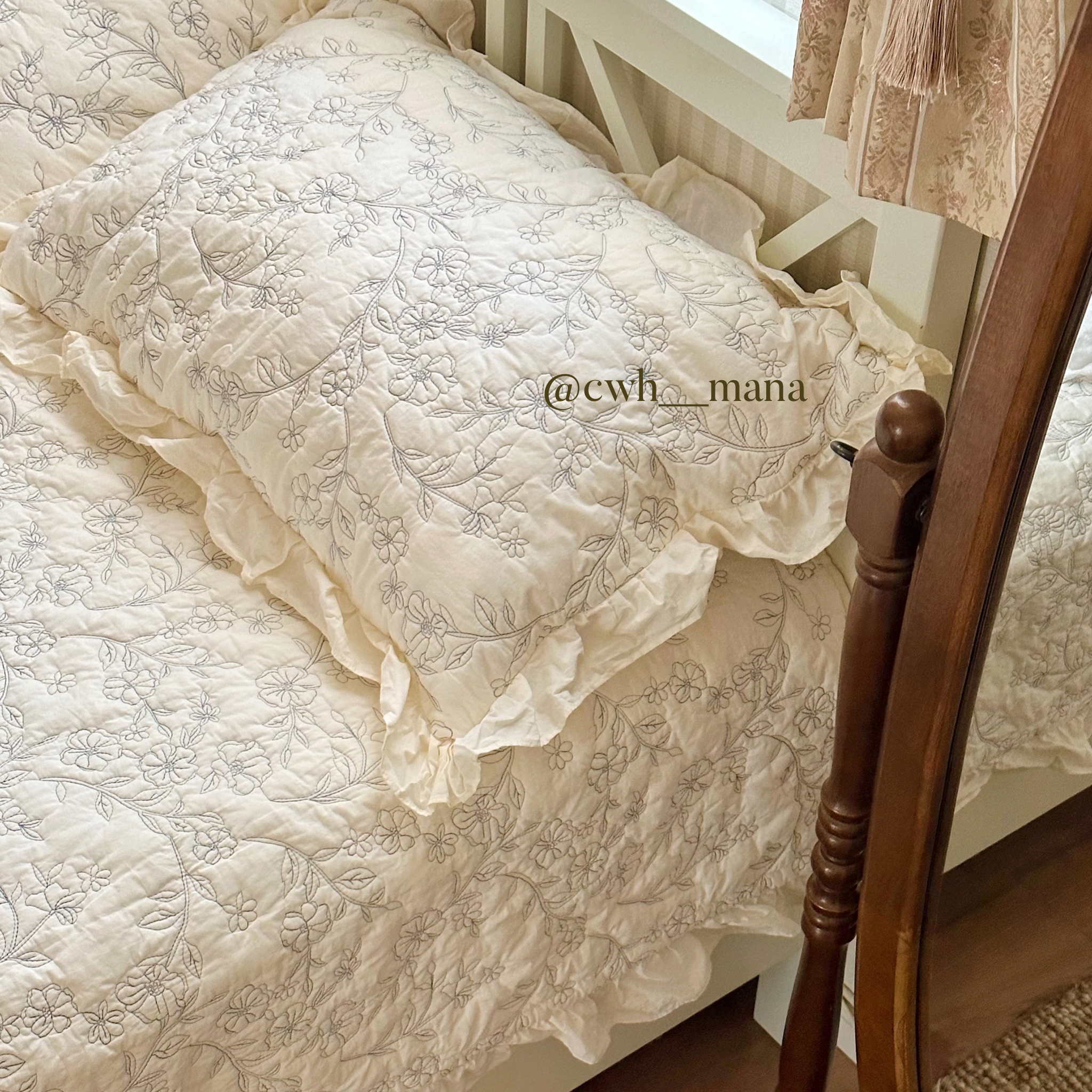 flower embroidery bedlinen set