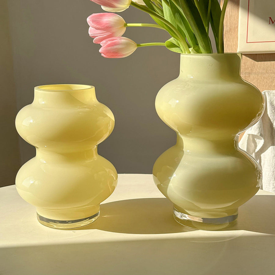 2size constriction vase