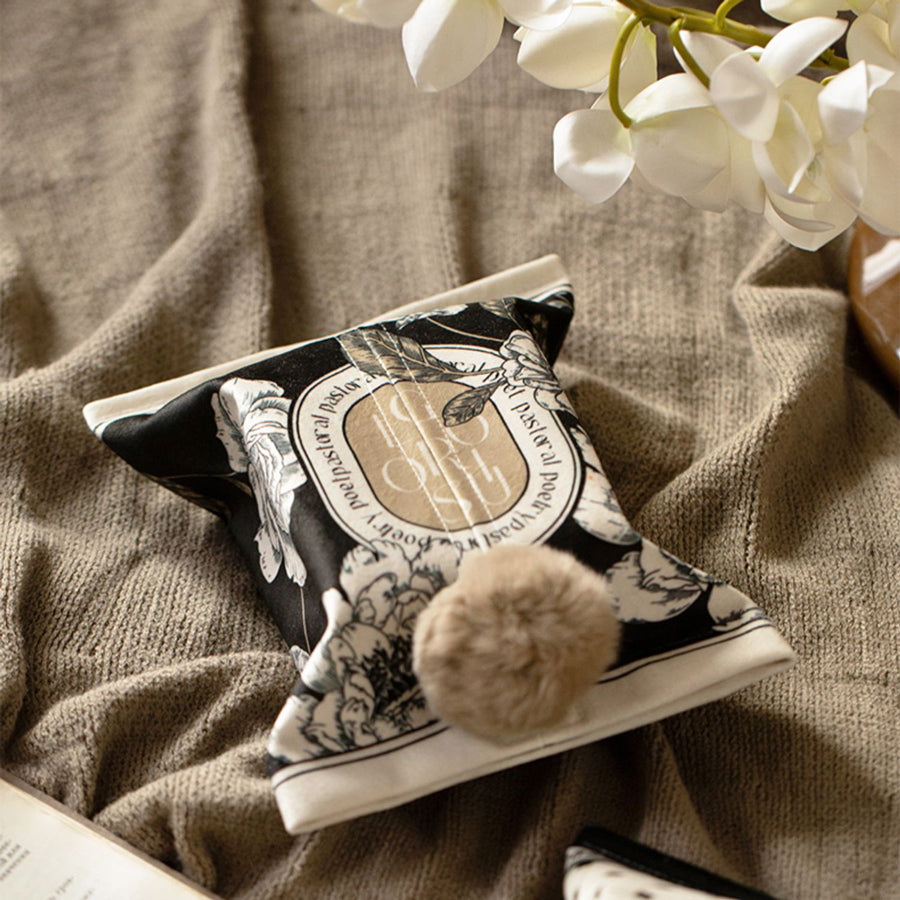 2design monotone flower tissue case