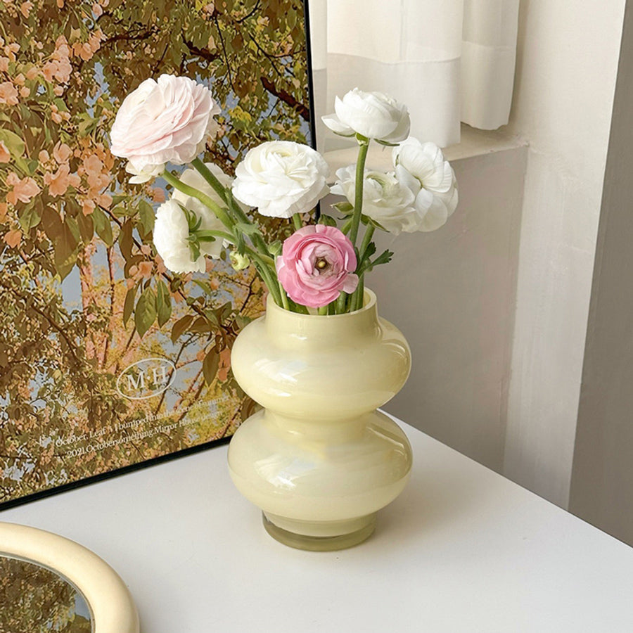 2size constriction vase