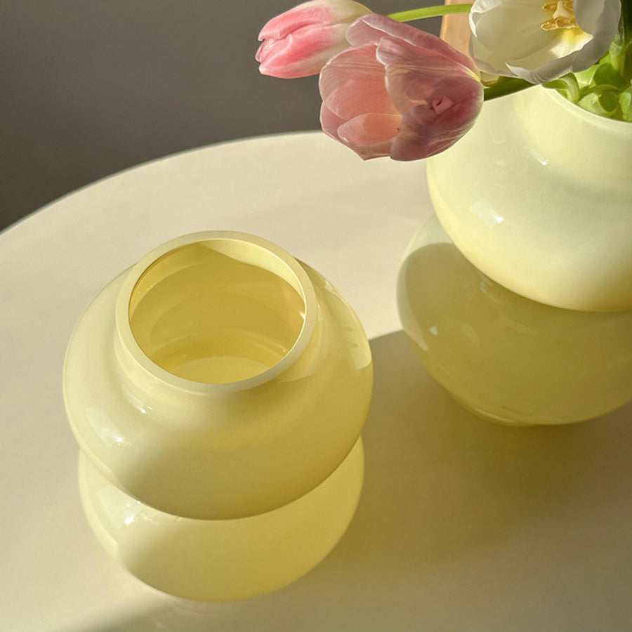 2size constriction vase