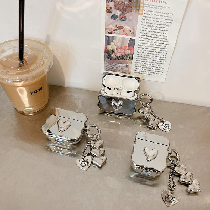 silver wave heart AirPods case