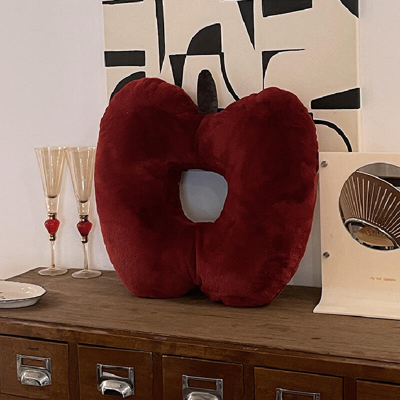 3design apple cushion