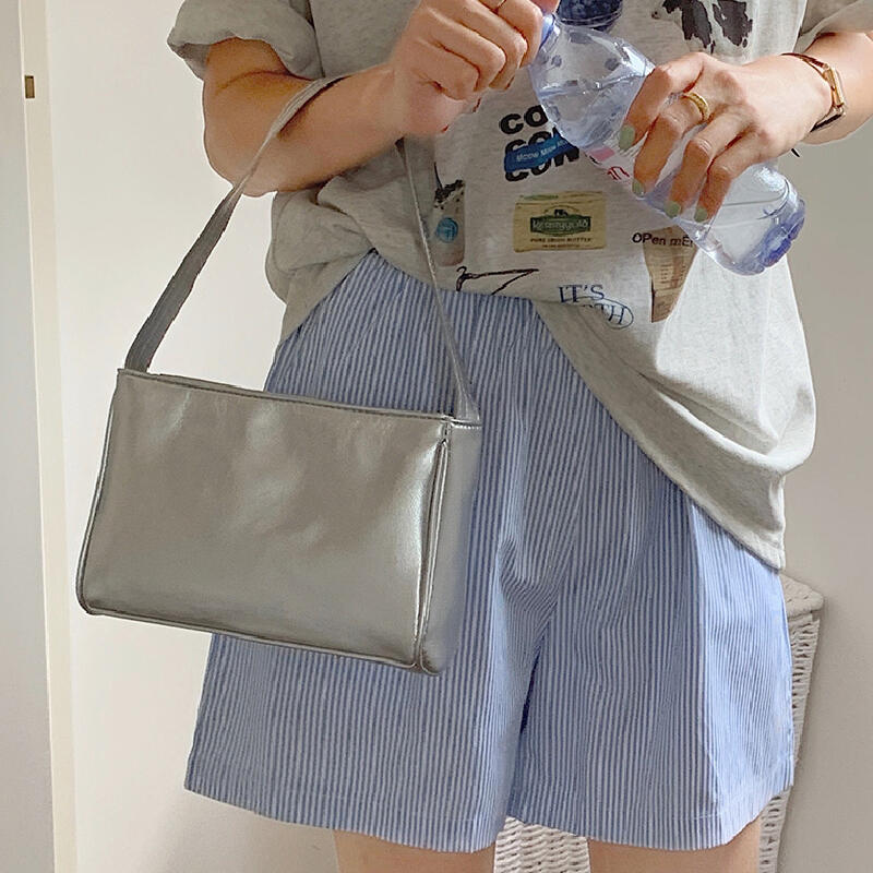 simple leather square hand bag