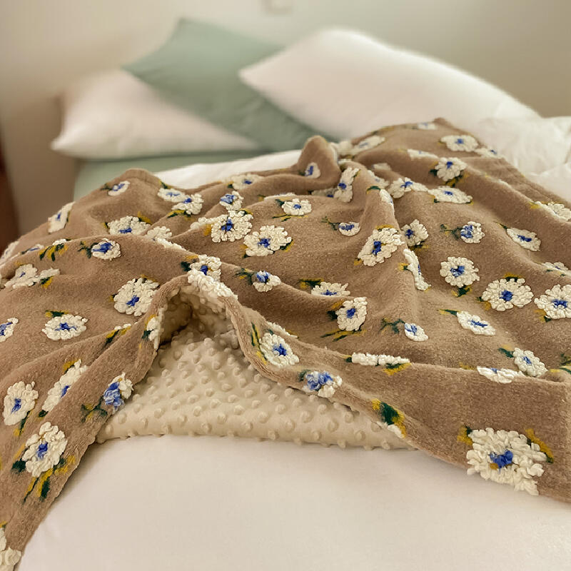 2color monotone flour embroidery blanket