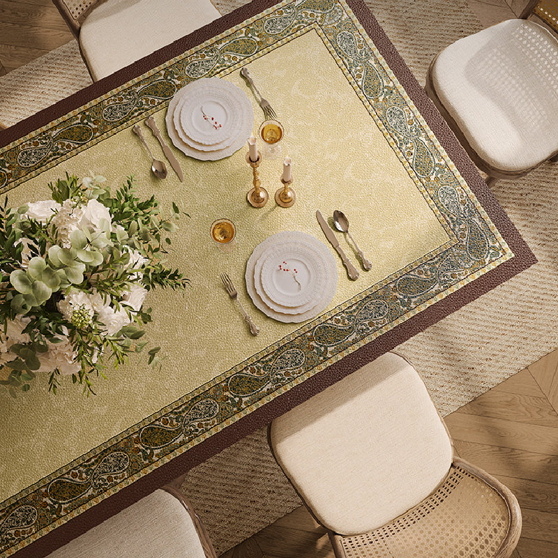 green blooming table mat