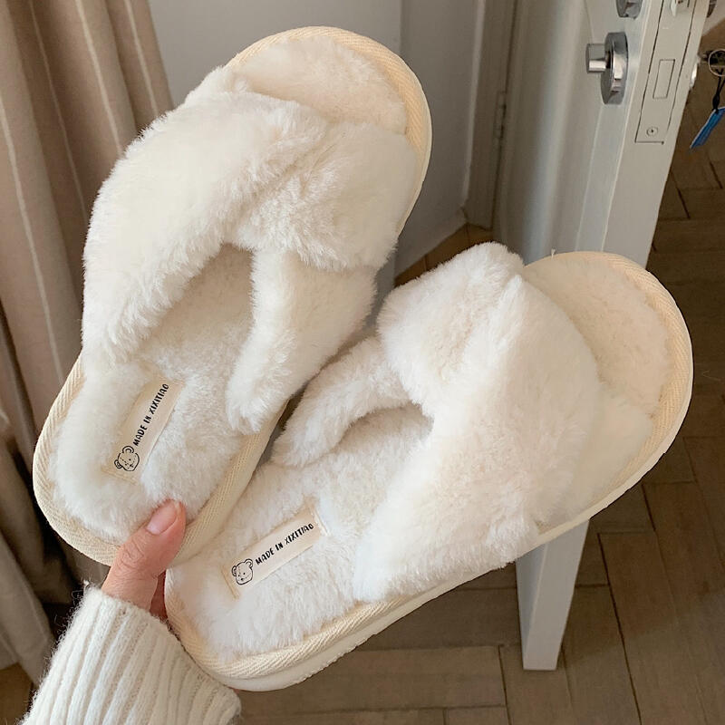 3color fluffy cross room shoes