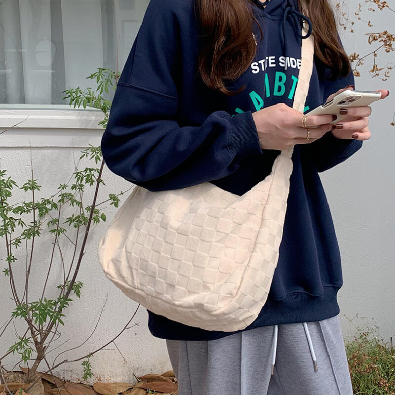 tile pattern square shoulder bag