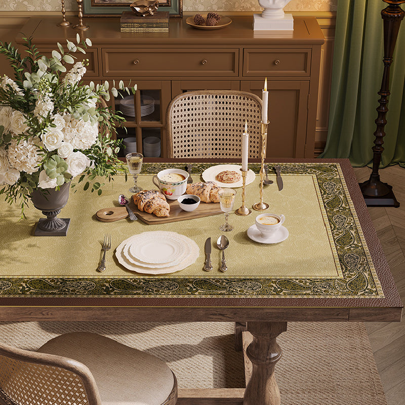 green blooming table mat