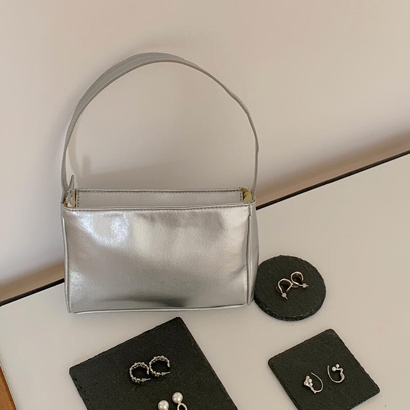 simple leather square hand bag