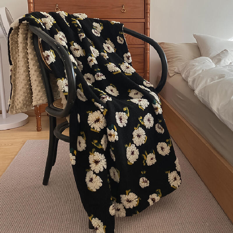 2color monotone flour embroidery blanket