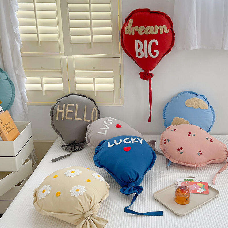 9design balloon shape cushion