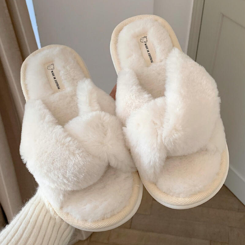 3color fluffy cross room shoes