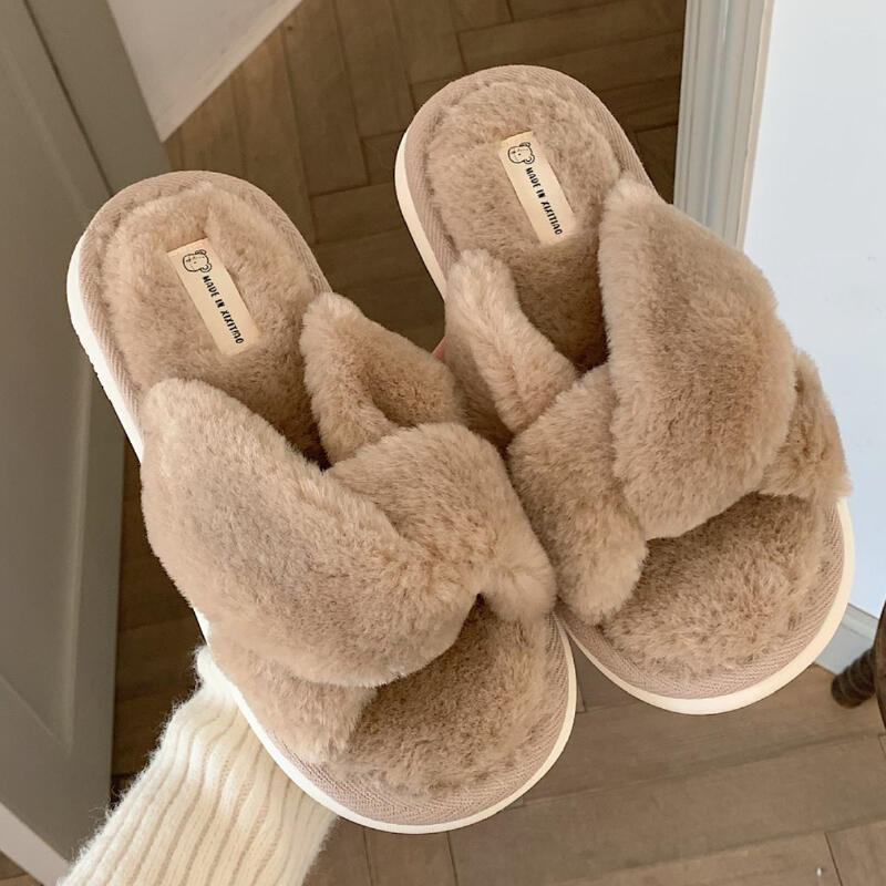 3color fluffy cross room shoes