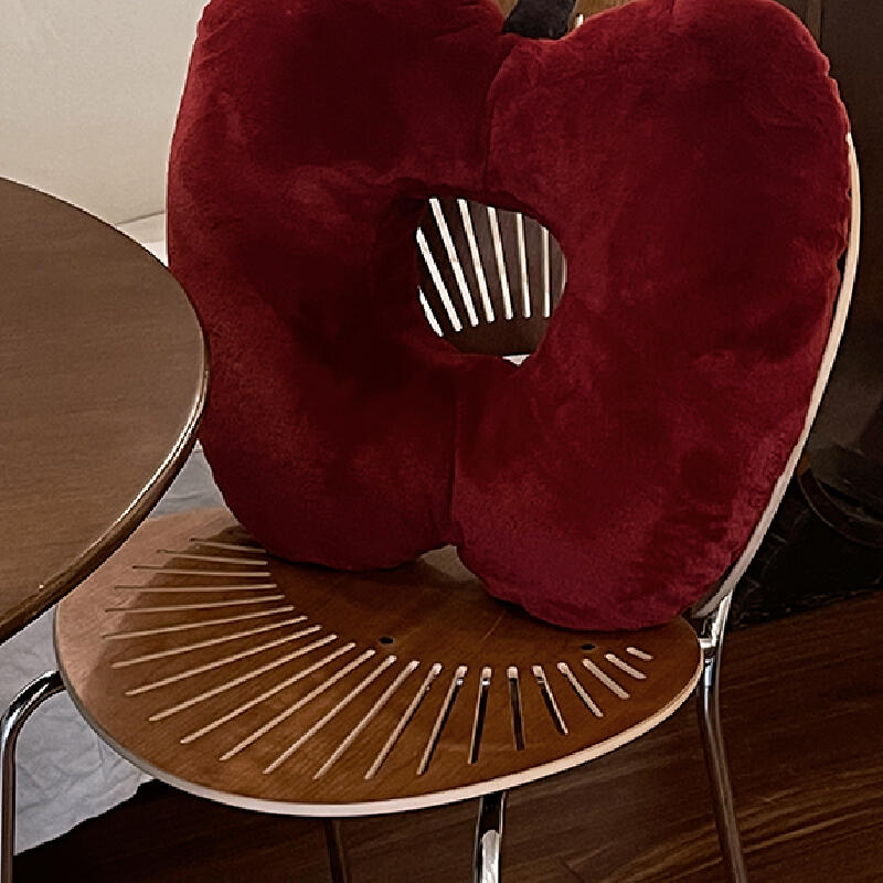 3design apple cushion