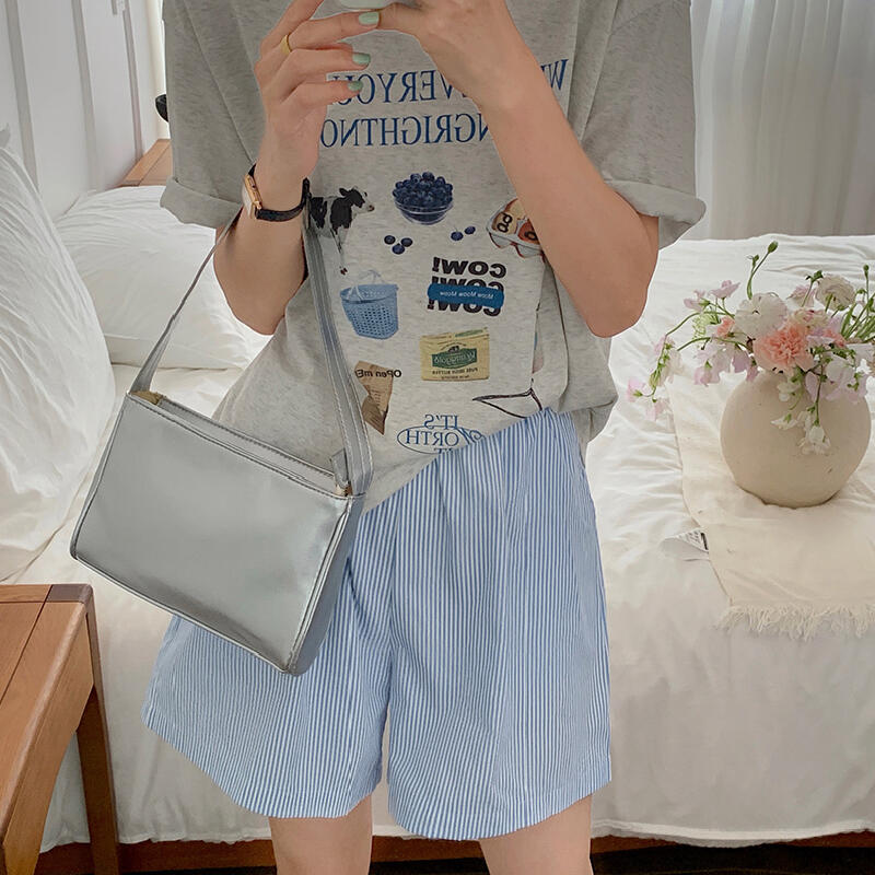 simple leather square hand bag
