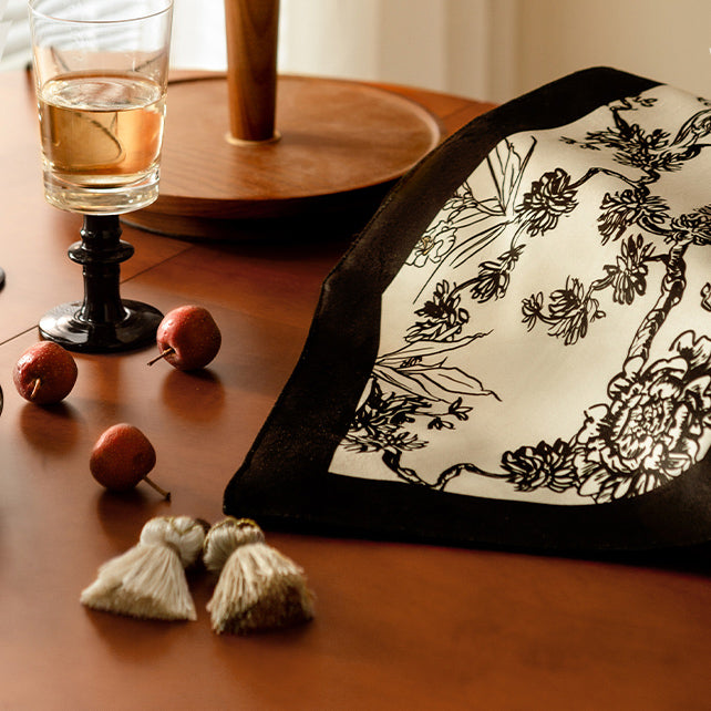 art philosopher logo table runner