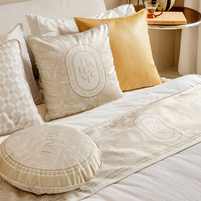 2design beige elegance logo cushion