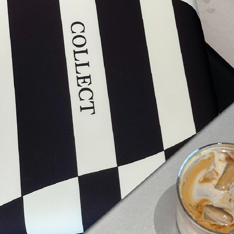 5design handle square cushion