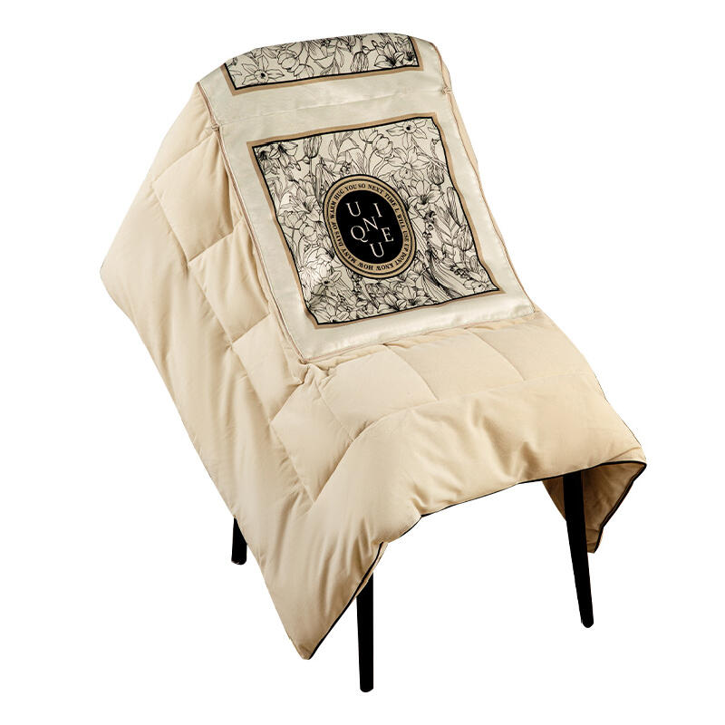lucky logo luxury 2way quilt cushion