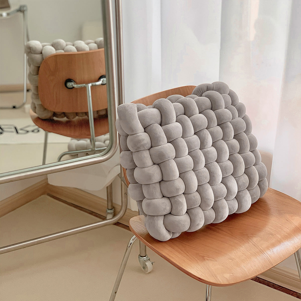 2color natural knit cushion