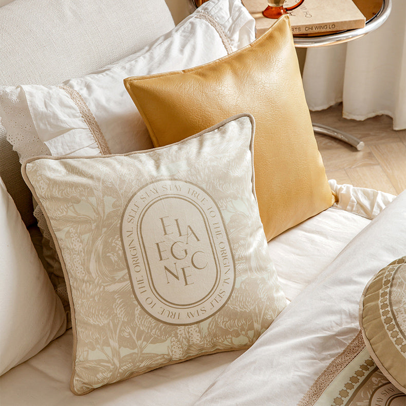 2design beige elegance logo cushion
