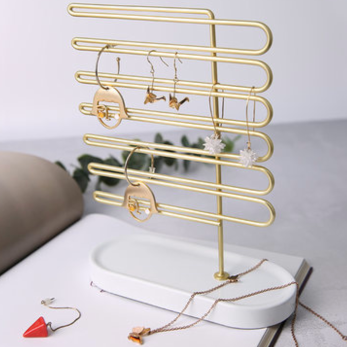 gold jewelry storage stand