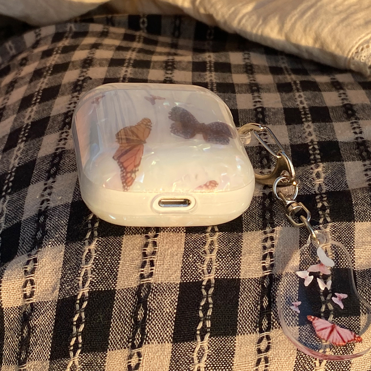 butterfly crystal Airpods case