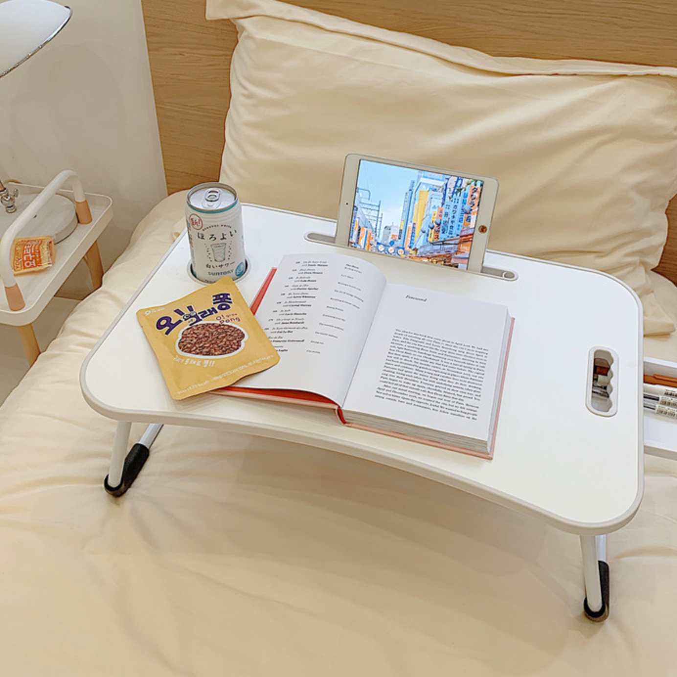 3type white bed table