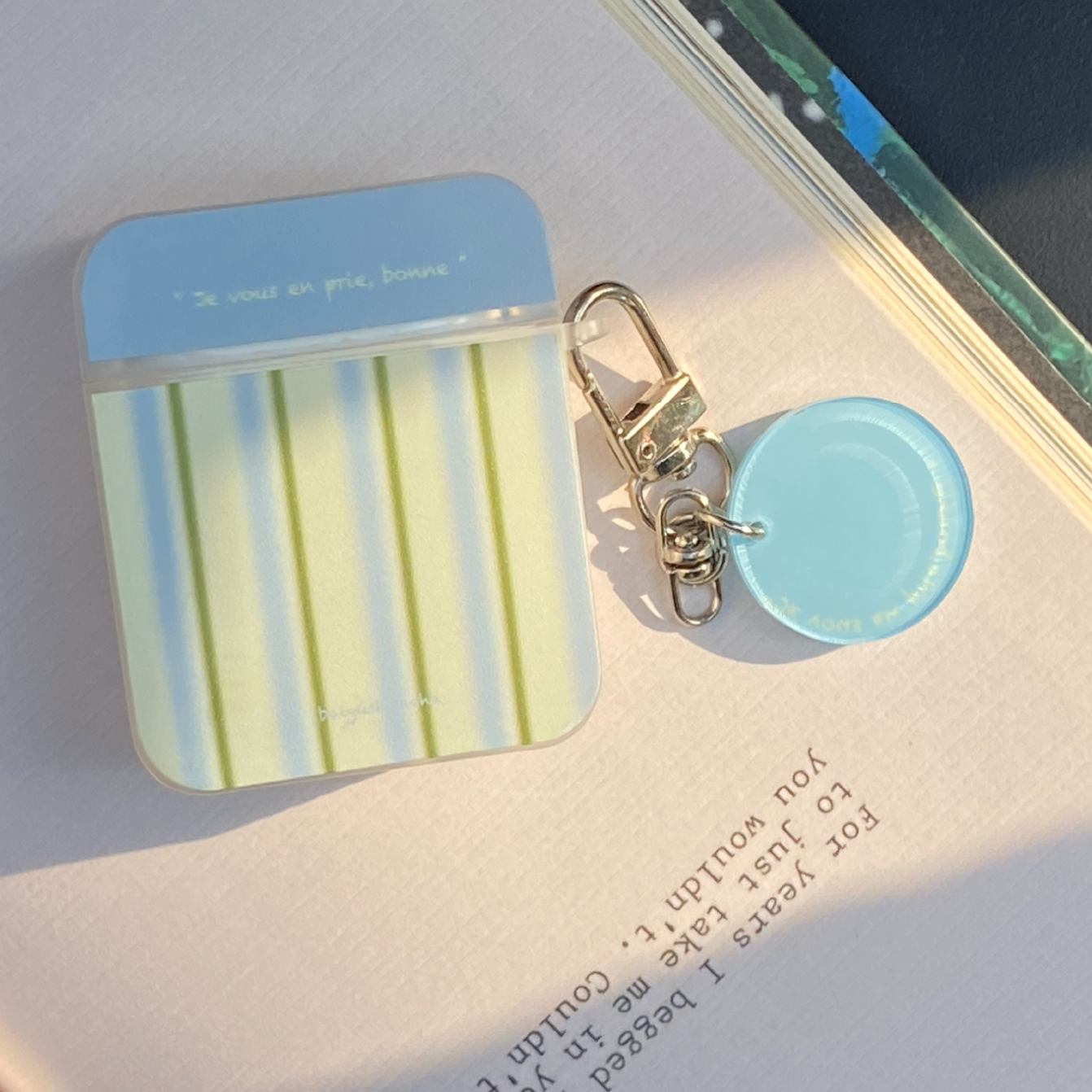 blue × green stripe Airpods case