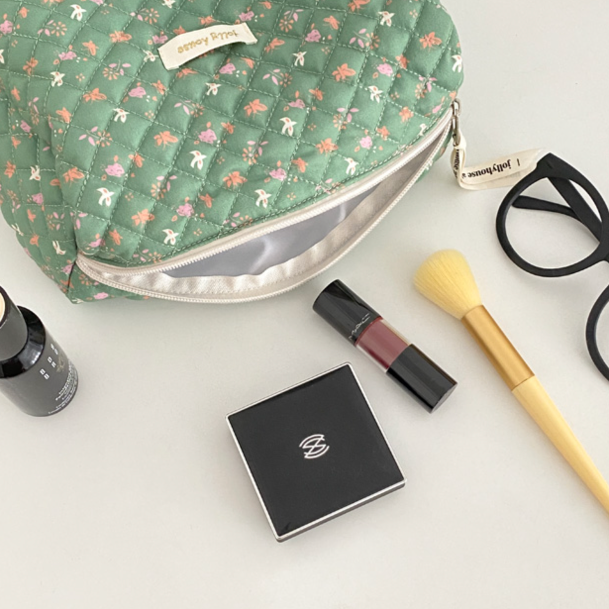 4design quilting square pouch