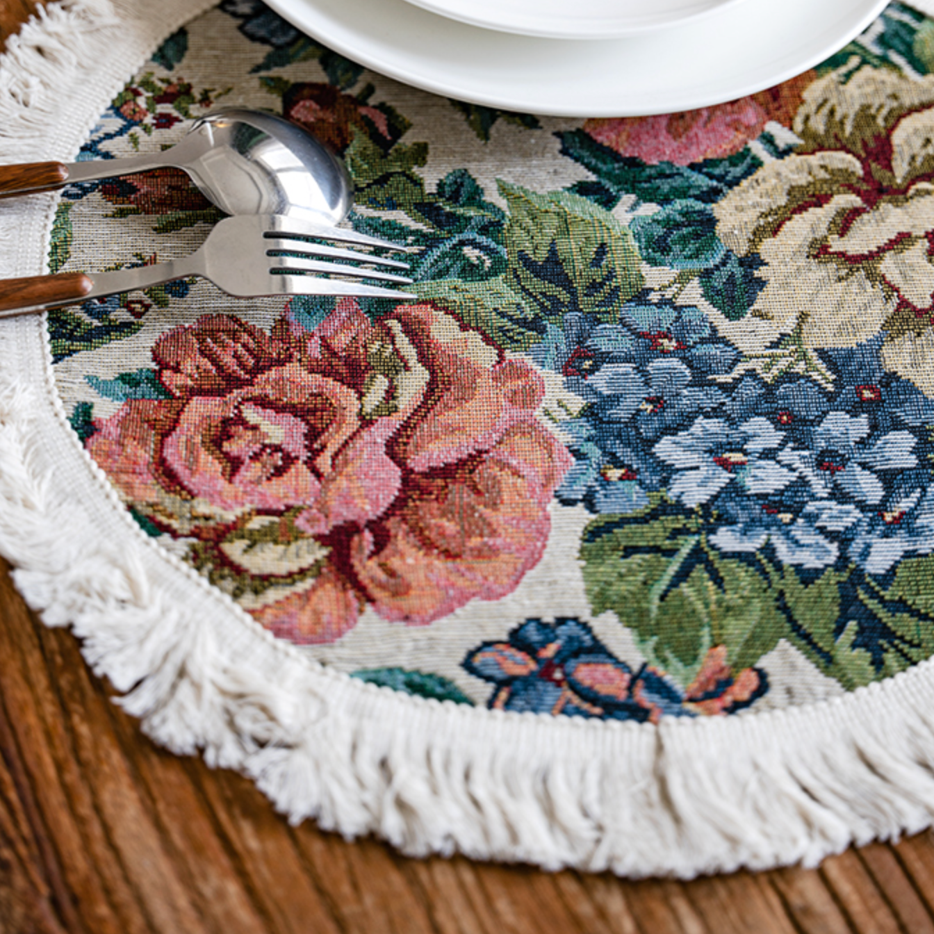 elegant rich flower place mat