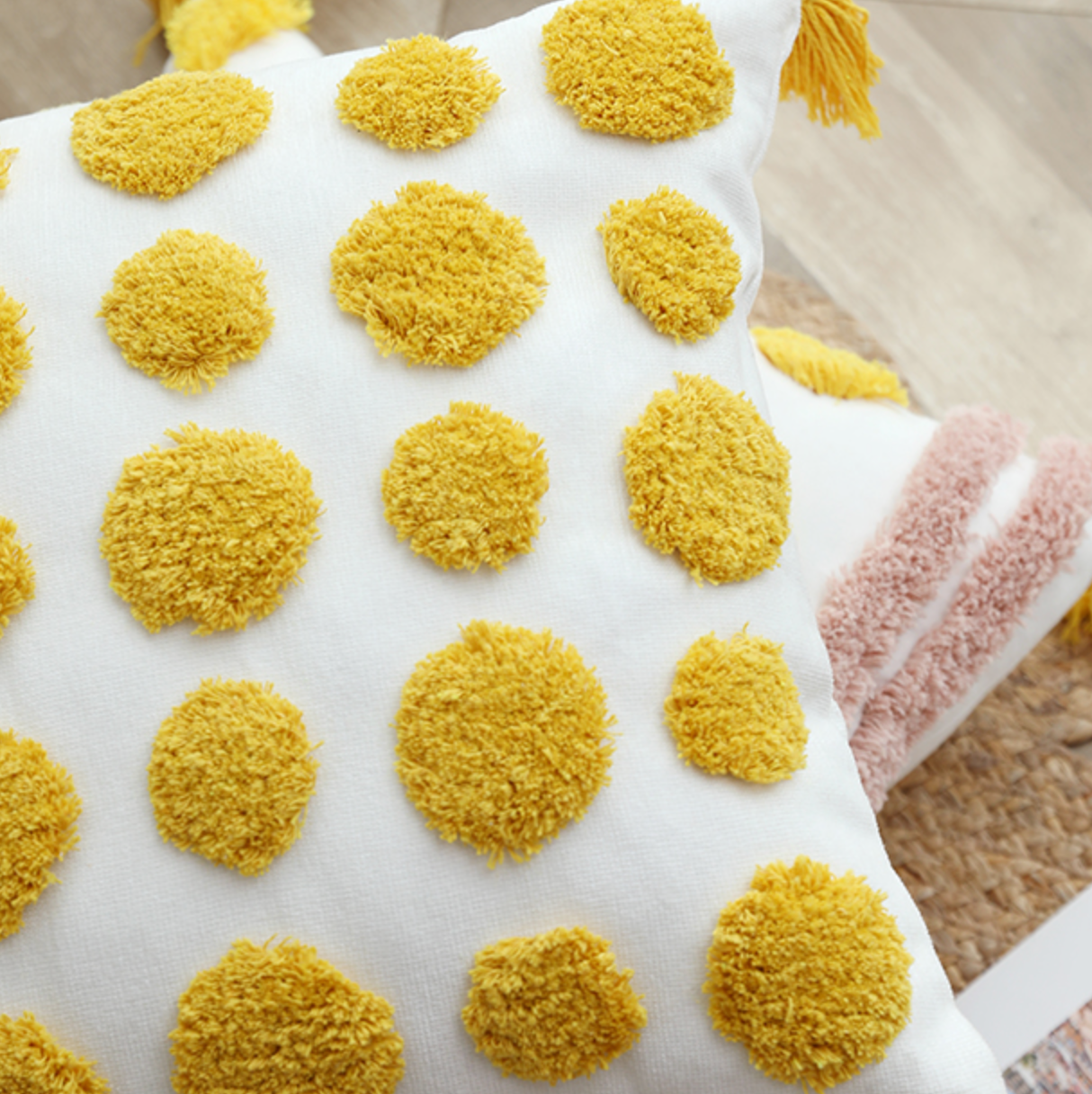 pink × yellow boa cushion