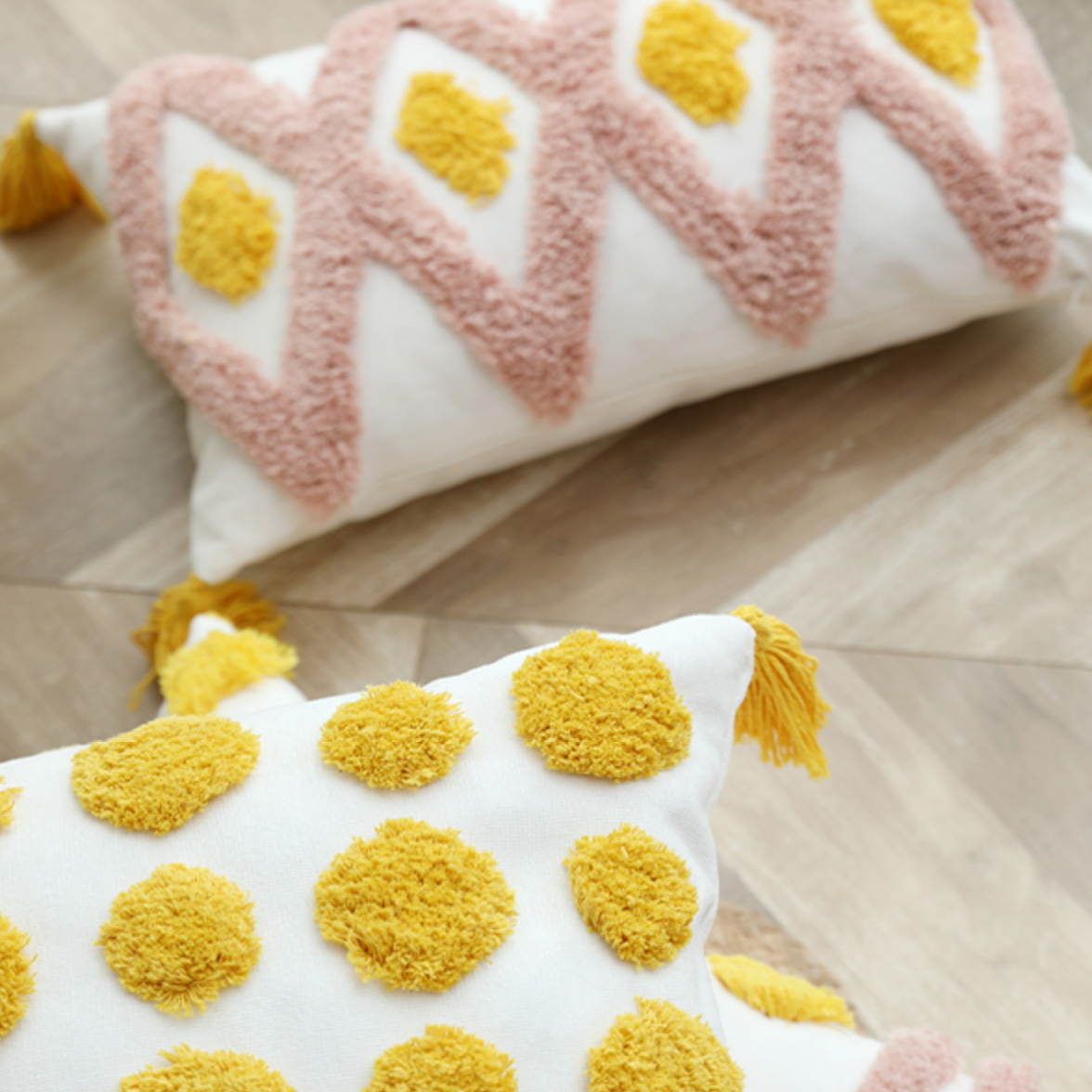 pink × yellow boa cushion