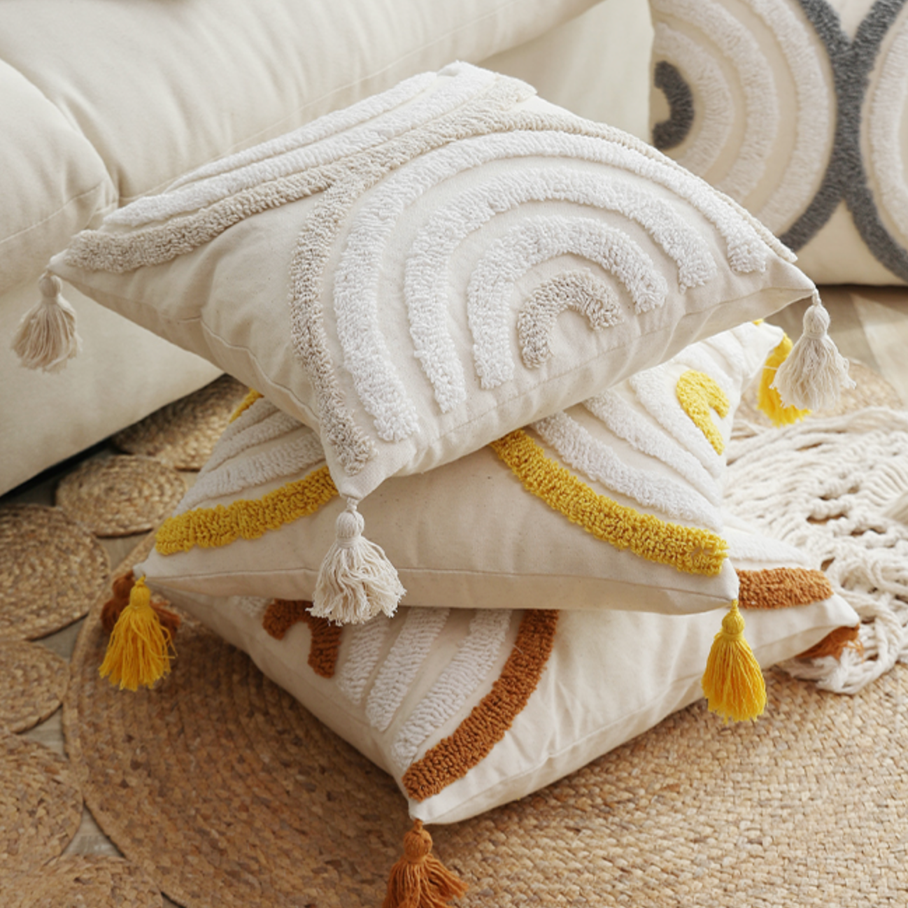 4color half circle boa cushion