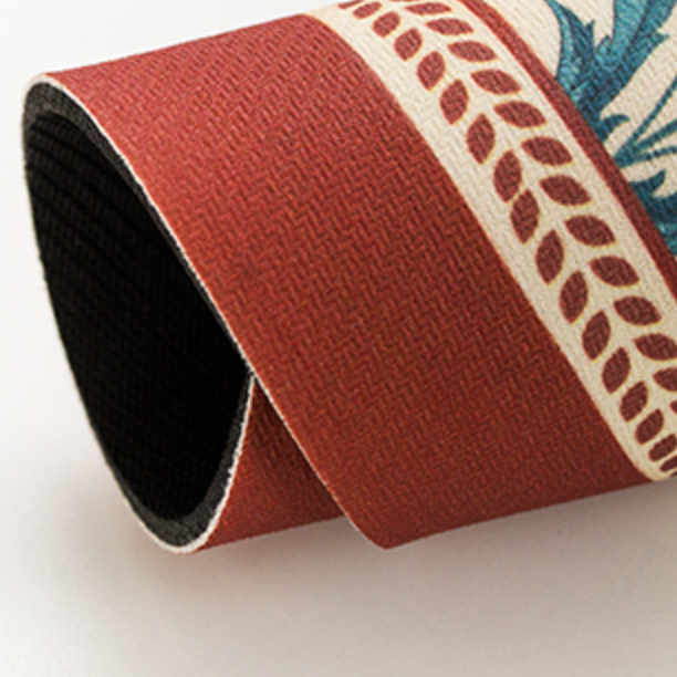 american red flower bath mat