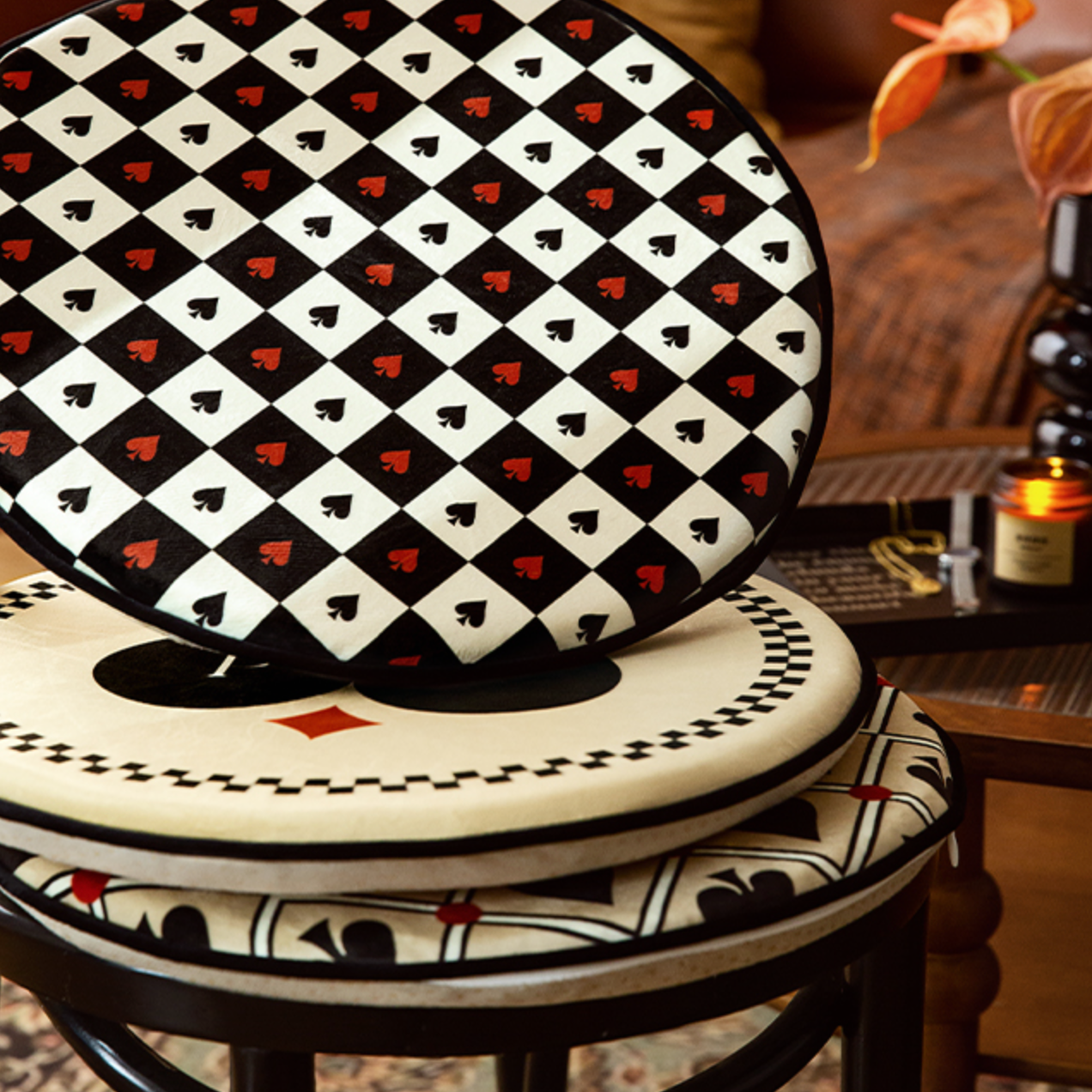 4design poker round cushion
