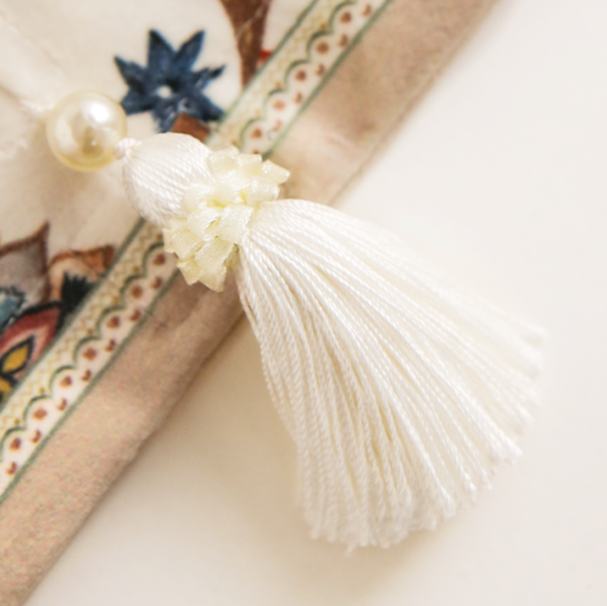 pink cornelia tissue case