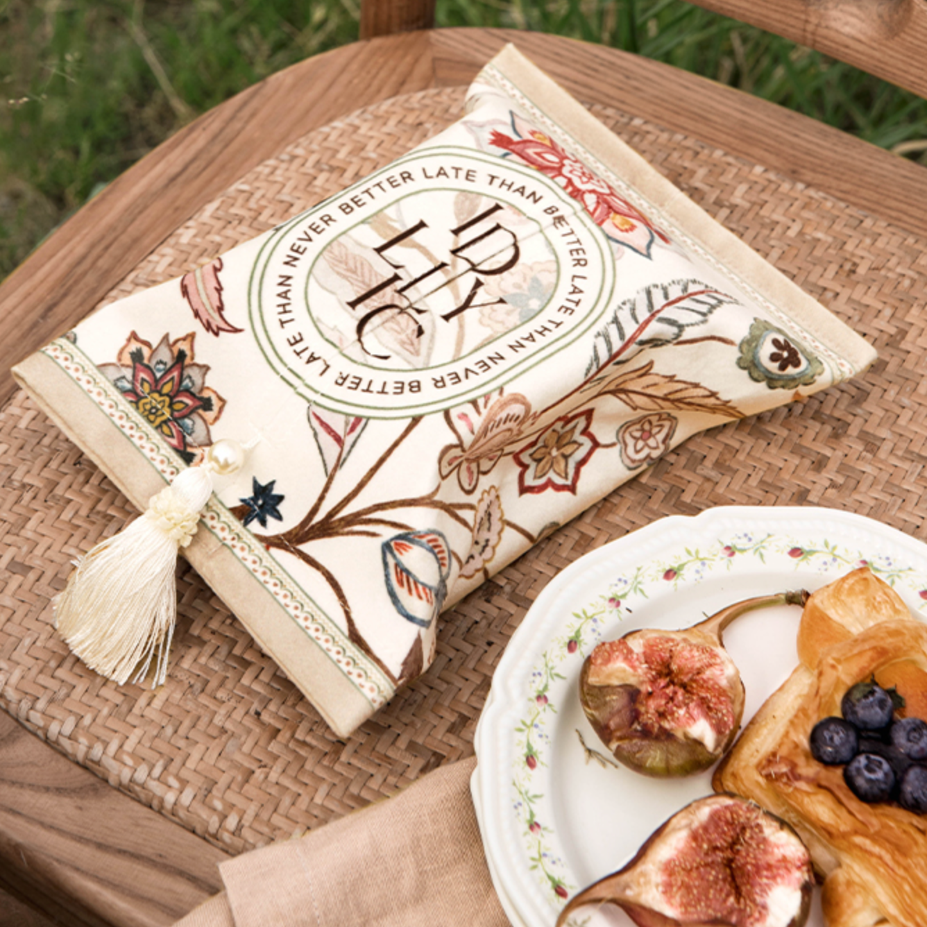 pink cornelia tissue case