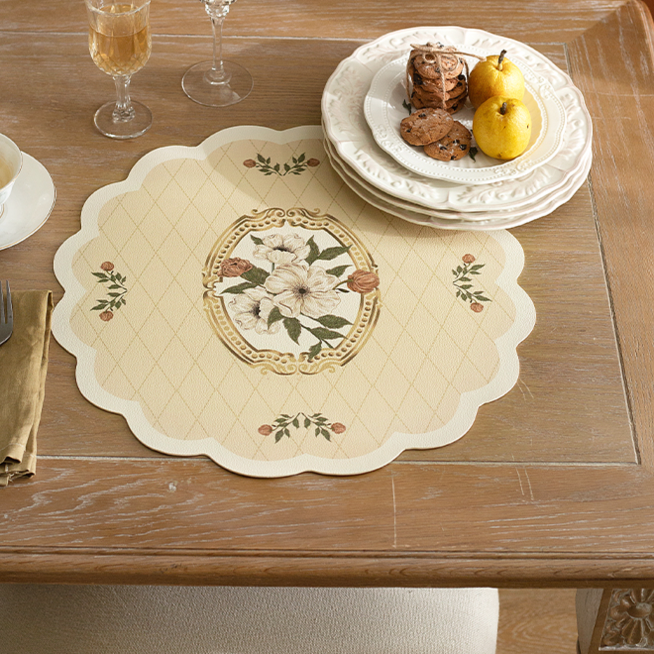 round retro vintage flower place mat