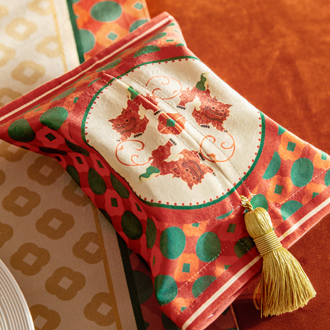 good lion tissue case