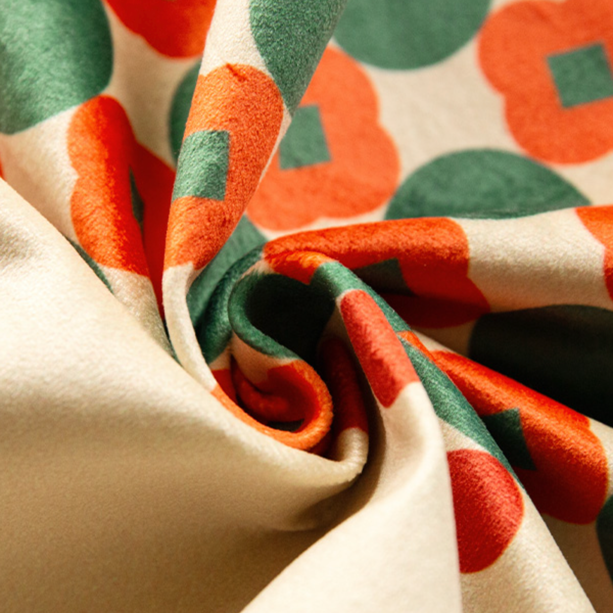 good lion tissue case