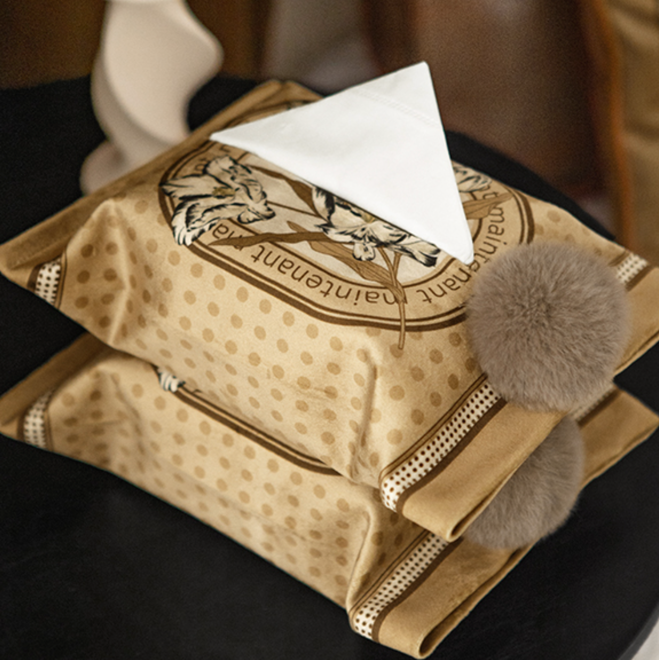 maintenant flower tissue case