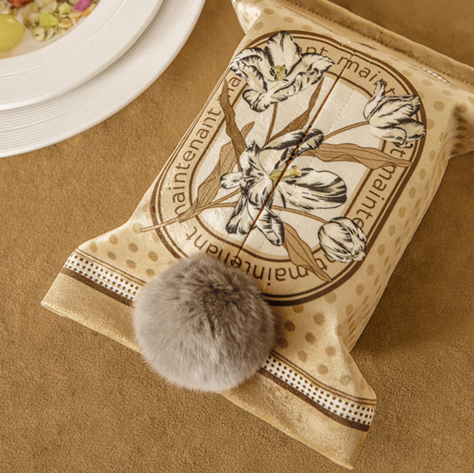 maintenant flower tissue case