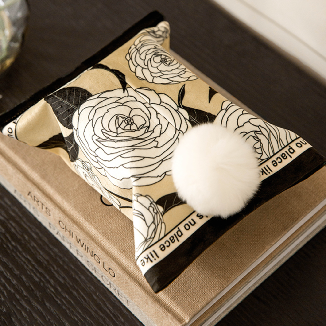 cream yellow flower tissue case