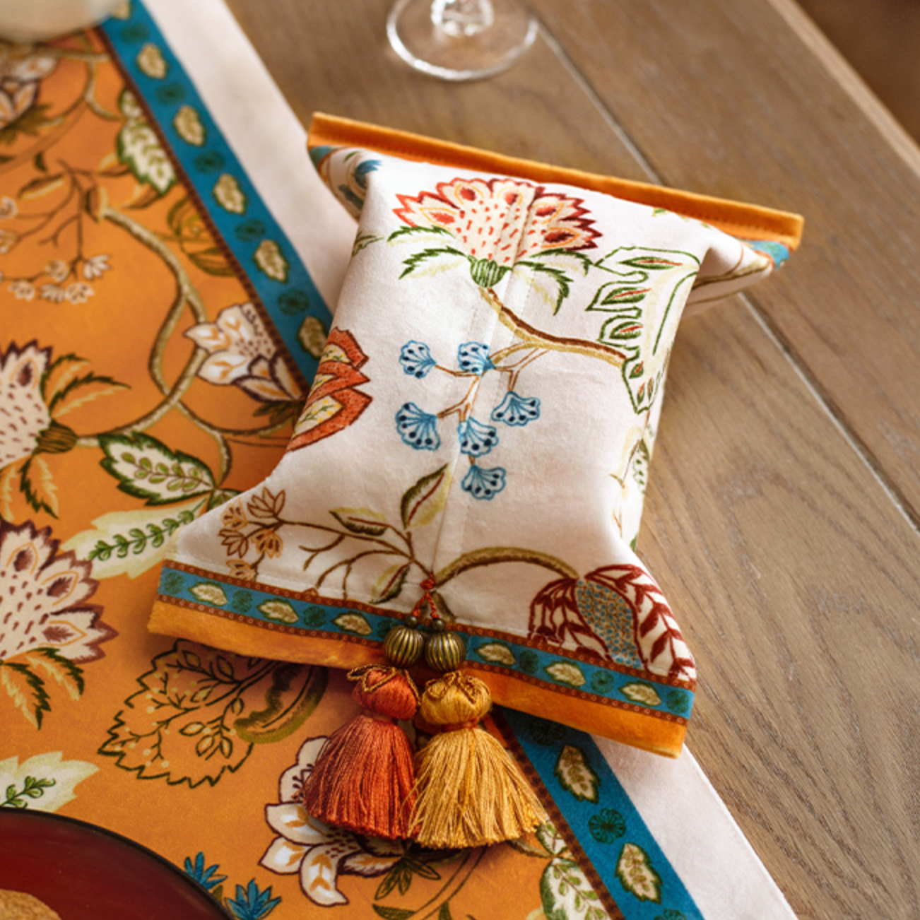 american retro orange tissue case