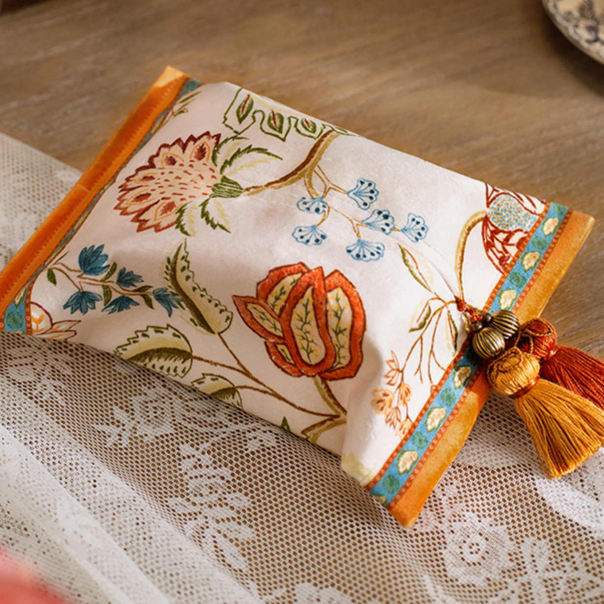 american retro orange tissue case