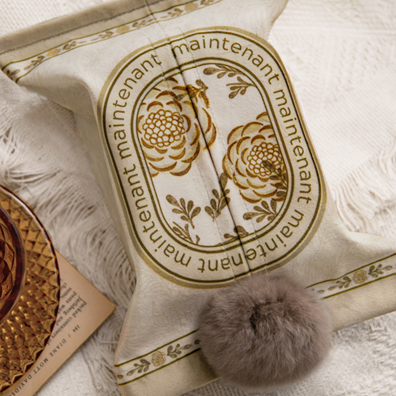 maintenant natural flower tissue case