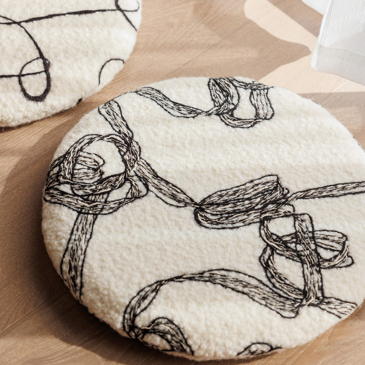 11design monotone cushion