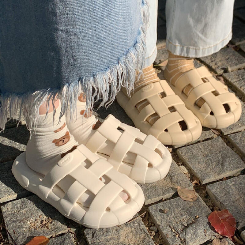 cross belt resin room shoes